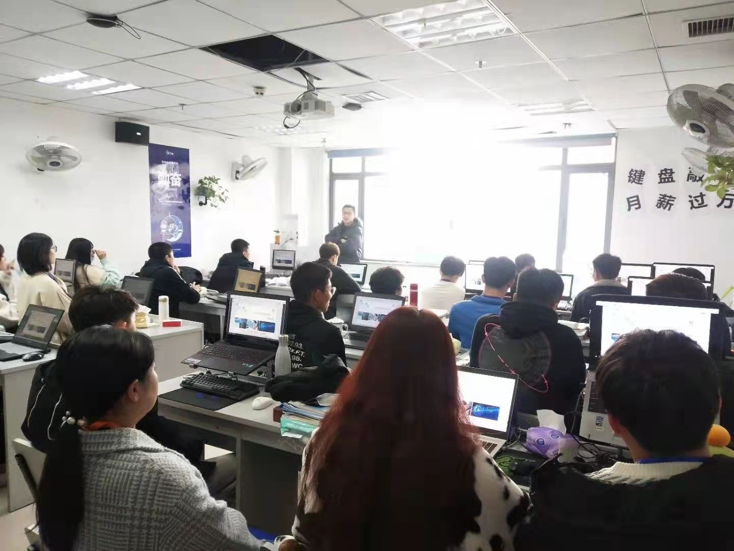 学员专访丨参加工作后也要继续保持学习